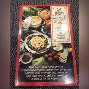 Pat Tung‘s Cooking School Paperback Chinese Cookbook